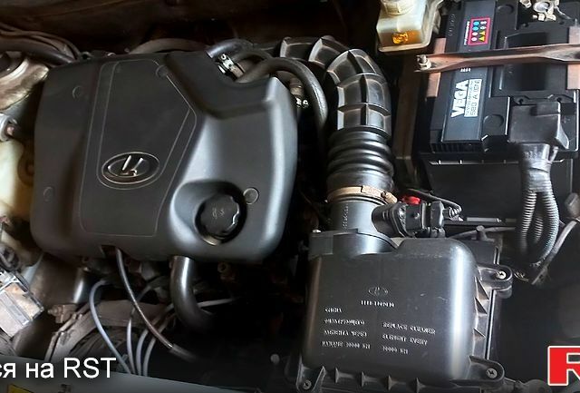 Серый ВАЗ Kalina, объемом двигателя 1.6 л и пробегом 115 тыс. км за 3000 $, фото 4 на Automoto.ua