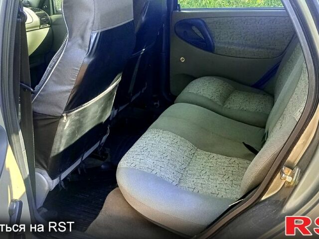 Серый ВАЗ Kalina, объемом двигателя 1.6 л и пробегом 168 тыс. км за 2200 $, фото 3 на Automoto.ua