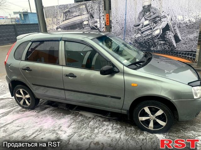 Серый ВАЗ Kalina, объемом двигателя 1.6 л и пробегом 280 тыс. км за 2600 $, фото 2 на Automoto.ua