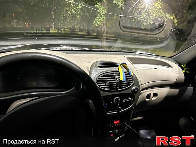 Сірий ВАЗ Kalina, об'ємом двигуна 1.6 л та пробігом 290 тис. км за 1700 $, фото 7 на Automoto.ua