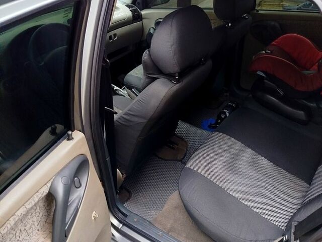 Серый ВАЗ Kalina, объемом двигателя 1.6 л и пробегом 199 тыс. км за 2100 $, фото 2 на Automoto.ua