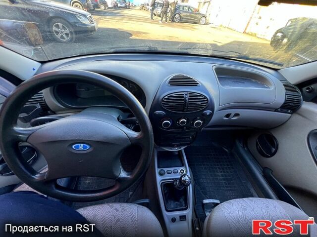 Серый ВАЗ Kalina, объемом двигателя 1.6 л и пробегом 210 тыс. км за 1799 $, фото 10 на Automoto.ua