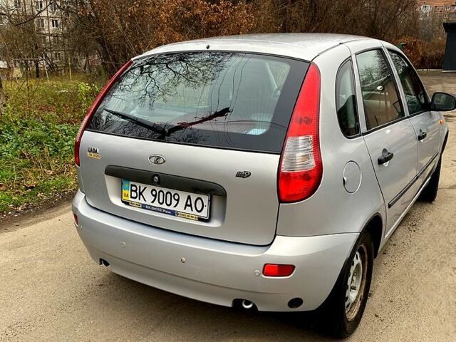 Сірий ВАЗ Kalina, об'ємом двигуна 1.4 л та пробігом 50 тис. км за 2700 $, фото 2 на Automoto.ua