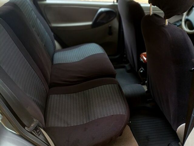 Сірий ВАЗ Kalina, об'ємом двигуна 1.6 л та пробігом 136 тис. км за 2500 $, фото 6 на Automoto.ua