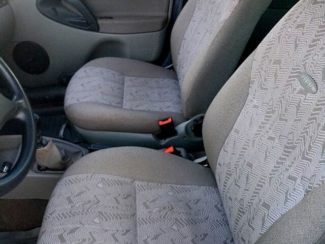 Серый ВАЗ Kalina, объемом двигателя 1.6 л и пробегом 81 тыс. км за 2400 $, фото 9 на Automoto.ua