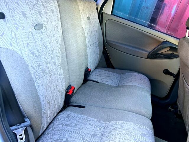 Серый ВАЗ Kalina, объемом двигателя 1.6 л и пробегом 210 тыс. км за 1799 $, фото 12 на Automoto.ua