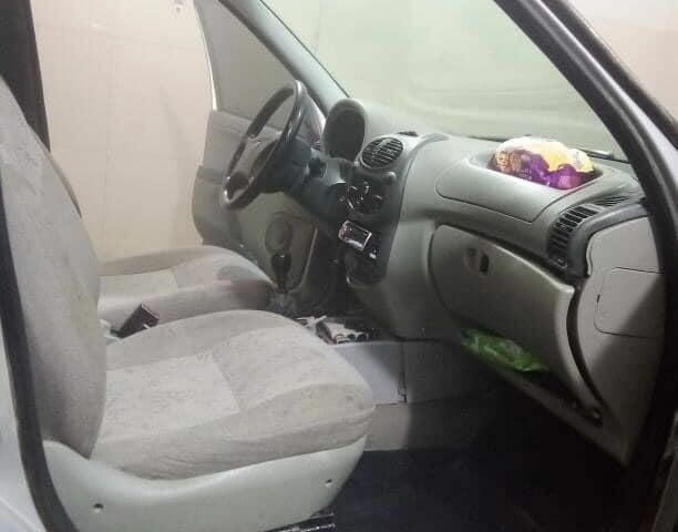 Сірий ВАЗ Калина, об'ємом двигуна 1.4 л та пробігом 214 тис. км за 1700 $, фото 5 на Automoto.ua