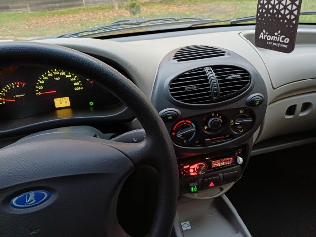 Серый ВАЗ Калина, объемом двигателя 1.6 л и пробегом 118 тыс. км за 3300 $, фото 10 на Automoto.ua