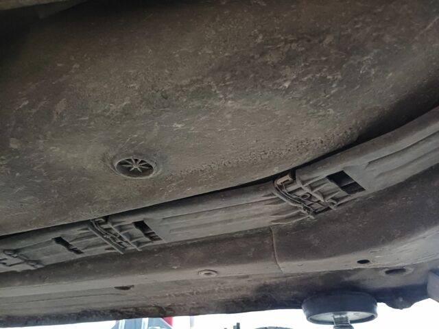 Серый ВАЗ Калина, объемом двигателя 1.6 л и пробегом 118 тыс. км за 3300 $, фото 22 на Automoto.ua