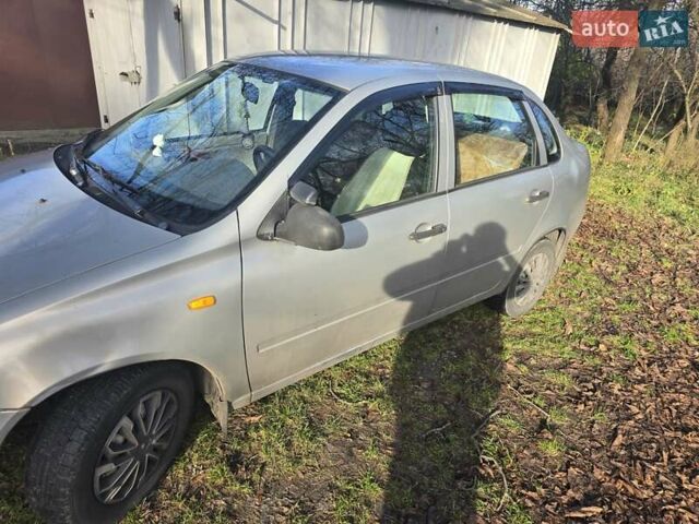 Серый ВАЗ Калина, объемом двигателя 1.6 л и пробегом 120 тыс. км за 2000 $, фото 1 на Automoto.ua