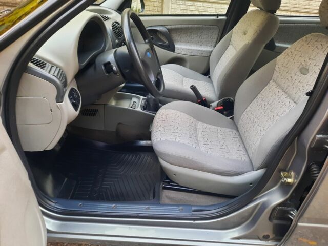 Сірий ВАЗ Калина, об'ємом двигуна 0 л та пробігом 70 тис. км за 2400 $, фото 4 на Automoto.ua