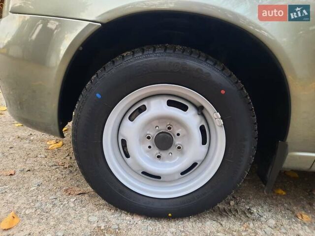 Серый ВАЗ Калина, объемом двигателя 1.6 л и пробегом 71 тыс. км за 2400 $, фото 27 на Automoto.ua