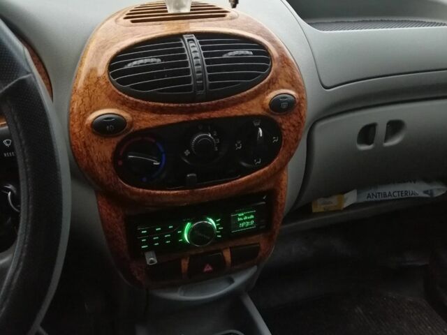 Серый ВАЗ Калина, объемом двигателя 1.6 л и пробегом 300 тыс. км за 2300 $, фото 7 на Automoto.ua