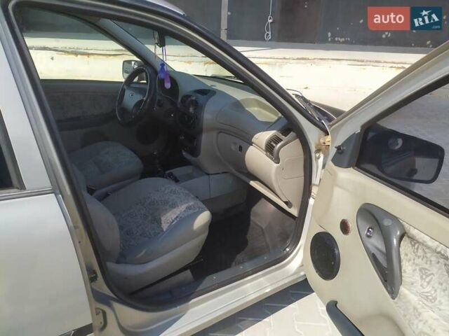 Серый ВАЗ Калина, объемом двигателя 1.6 л и пробегом 230 тыс. км за 1999 $, фото 9 на Automoto.ua