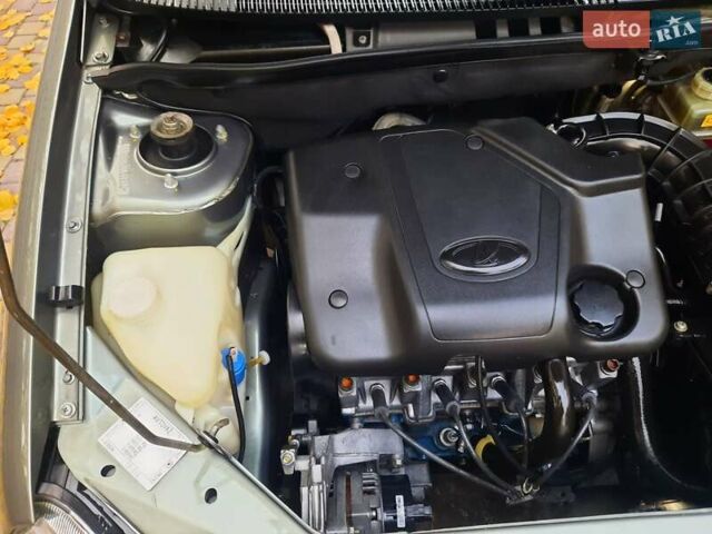 Серый ВАЗ Калина, объемом двигателя 1.6 л и пробегом 71 тыс. км за 2400 $, фото 22 на Automoto.ua