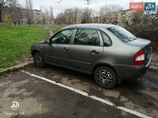 Серый ВАЗ Калина, объемом двигателя 1.6 л и пробегом 300 тыс. км за 2300 $, фото 5 на Automoto.ua