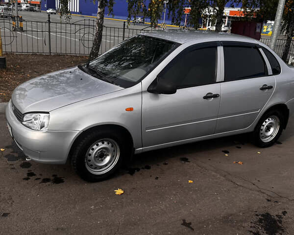 Сірий ВАЗ Калина, об'ємом двигуна 1.6 л та пробігом 90 тис. км за 3550 $, фото 5 на Automoto.ua