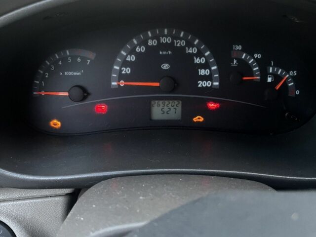 Серый ВАЗ Калина, объемом двигателя 1.6 л и пробегом 269 тыс. км за 1700 $, фото 6 на Automoto.ua