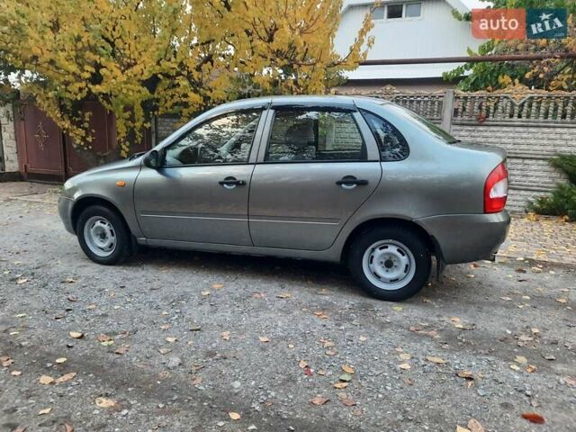 Серый ВАЗ Калина, объемом двигателя 1.6 л и пробегом 71 тыс. км за 2400 $, фото 3 на Automoto.ua