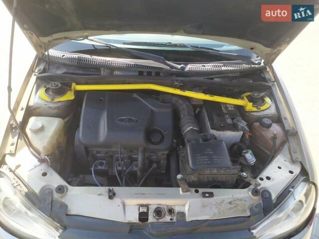 Серый ВАЗ Калина, объемом двигателя 1.6 л и пробегом 230 тыс. км за 1999 $, фото 12 на Automoto.ua