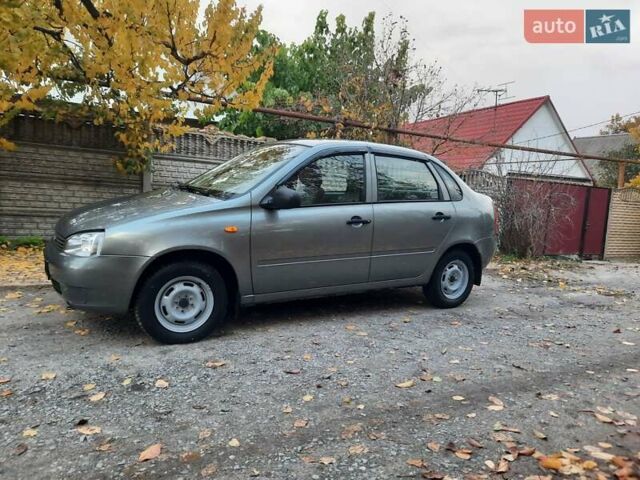 Серый ВАЗ Калина, объемом двигателя 1.6 л и пробегом 71 тыс. км за 2400 $, фото 1 на Automoto.ua