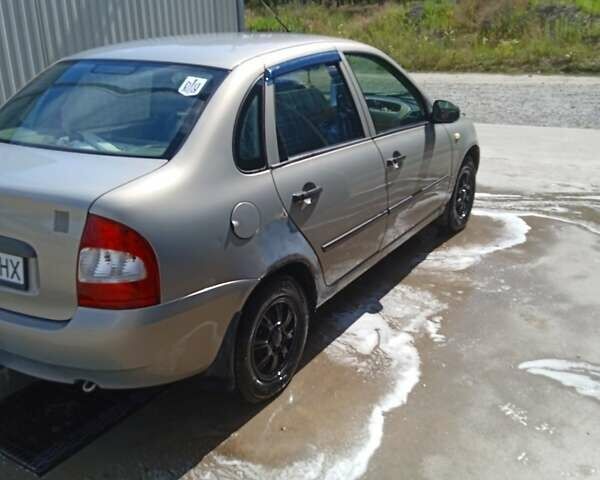 Серый ВАЗ Калина, объемом двигателя 1.6 л и пробегом 216 тыс. км за 1600 $, фото 12 на Automoto.ua