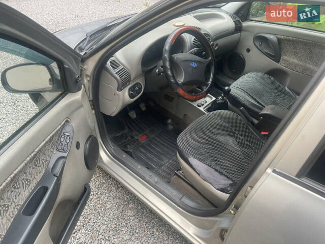 Серый ВАЗ Калина, объемом двигателя 1.6 л и пробегом 123 тыс. км за 2400 $, фото 9 на Automoto.ua