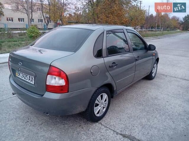 Сірий ВАЗ Калина, об'ємом двигуна 1.6 л та пробігом 119 тис. км за 1700 $, фото 1 на Automoto.ua