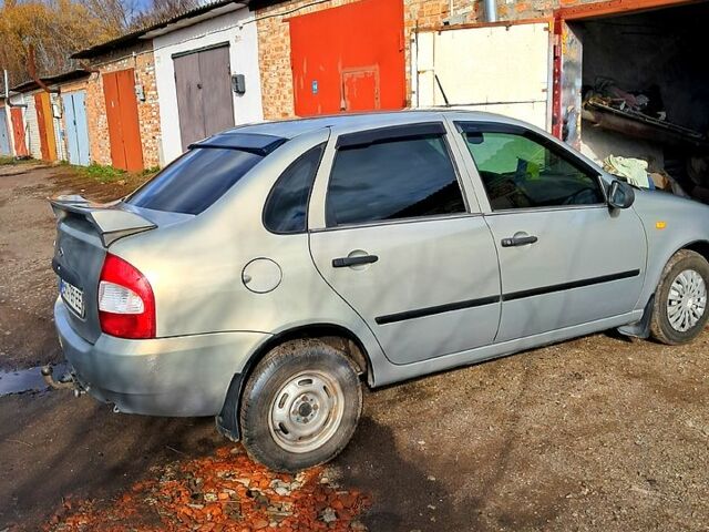 Сірий ВАЗ Kalina, об'ємом двигуна 1.6 л та пробігом 175 тис. км за 2000 $, фото 5 на Automoto.ua