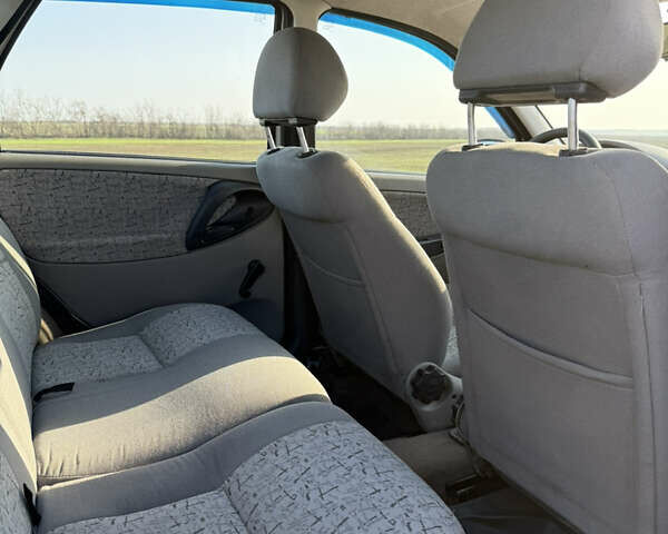 Серый ВАЗ Калина, объемом двигателя 1.6 л и пробегом 75 тыс. км за 3300 $, фото 11 на Automoto.ua