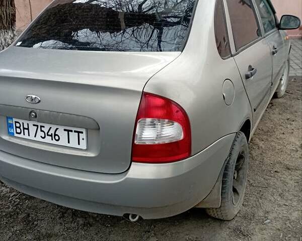 Серый ВАЗ Калина, объемом двигателя 1.6 л и пробегом 180 тыс. км за 2100 $, фото 7 на Automoto.ua