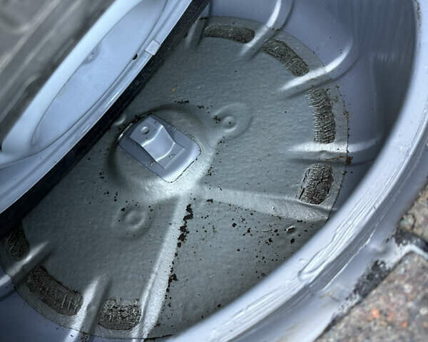 Серый ВАЗ Калина, объемом двигателя 1.6 л и пробегом 75 тыс. км за 3300 $, фото 19 на Automoto.ua