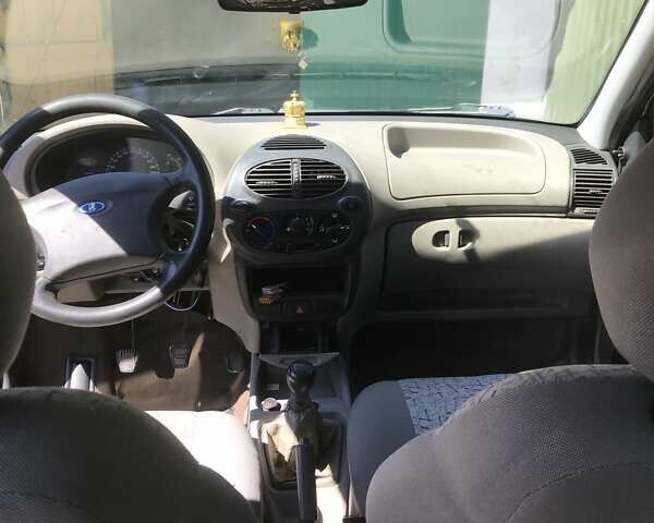 Серый ВАЗ Калина, объемом двигателя 1.6 л и пробегом 86 тыс. км за 1600 $, фото 4 на Automoto.ua