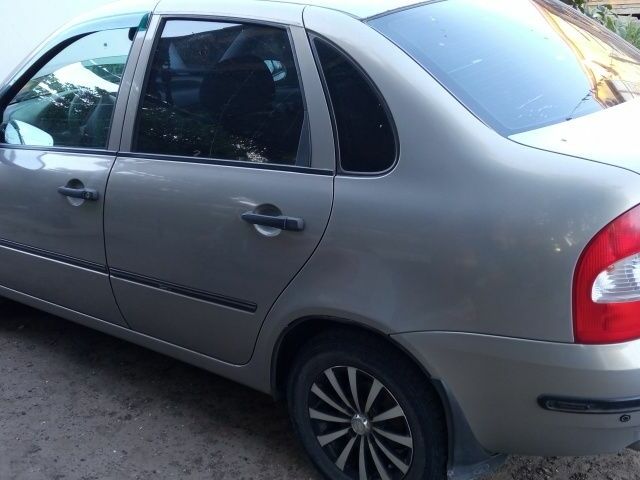 Серый ВАЗ Калина, объемом двигателя 0 л и пробегом 2 тыс. км за 1800 $, фото 7 на Automoto.ua