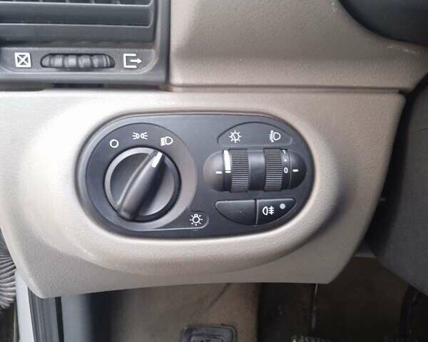 Серый ВАЗ Калина, объемом двигателя 1.6 л и пробегом 172 тыс. км за 2800 $, фото 15 на Automoto.ua