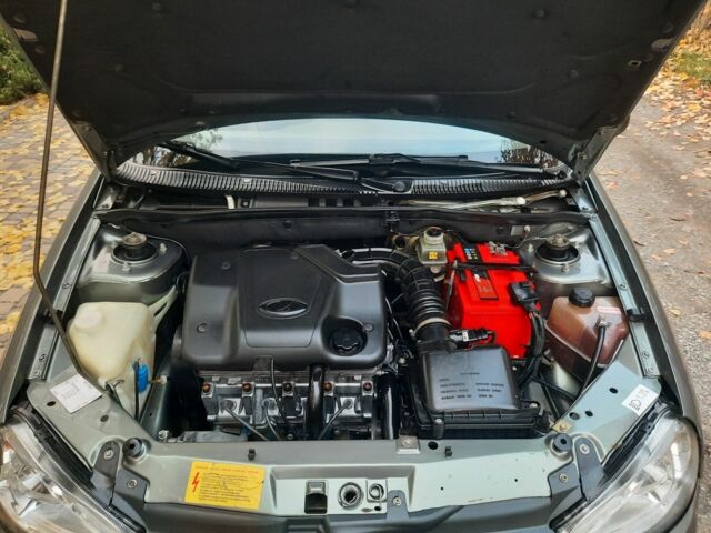 Сірий ВАЗ Калина, об'ємом двигуна 0 л та пробігом 70 тис. км за 2400 $, фото 6 на Automoto.ua