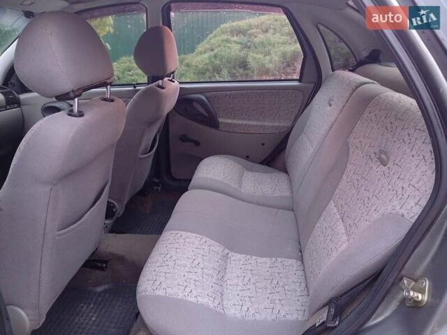 Сірий ВАЗ Калина, об'ємом двигуна 1.6 л та пробігом 119 тис. км за 1700 $, фото 4 на Automoto.ua