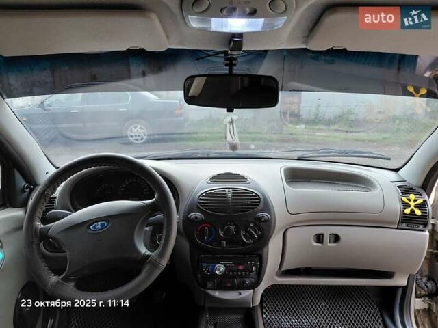 Серый ВАЗ Калина, объемом двигателя 1.6 л и пробегом 276 тыс. км за 2500 $, фото 6 на Automoto.ua