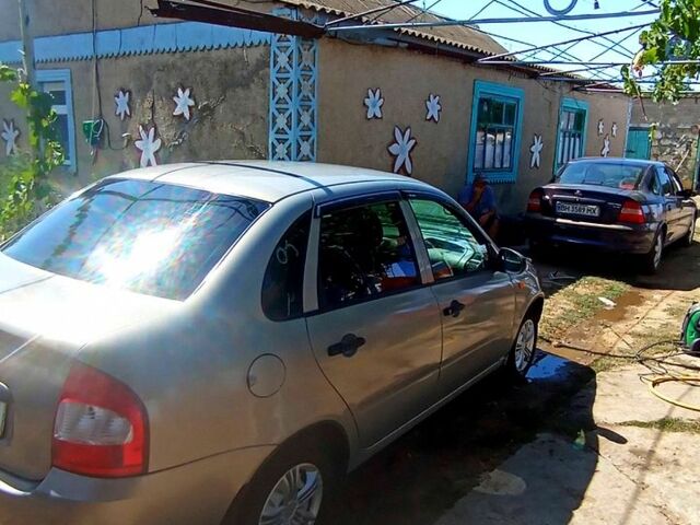Серый ВАЗ Калина, объемом двигателя 1.6 л и пробегом 205 тыс. км за 2100 $, фото 3 на Automoto.ua