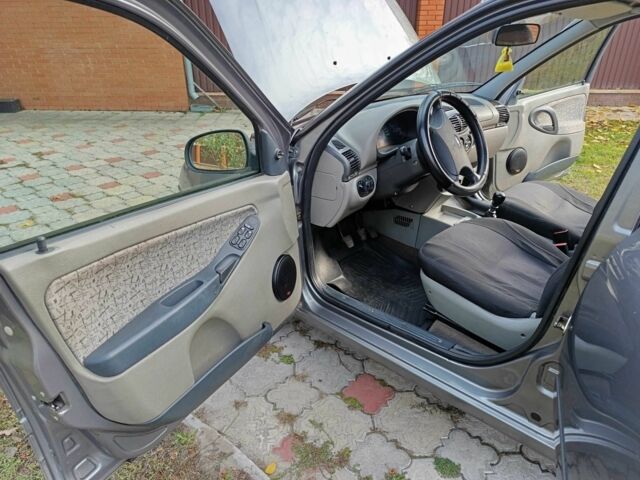 Серый ВАЗ Калина, объемом двигателя 1.6 л и пробегом 105 тыс. км за 2302 $, фото 7 на Automoto.ua