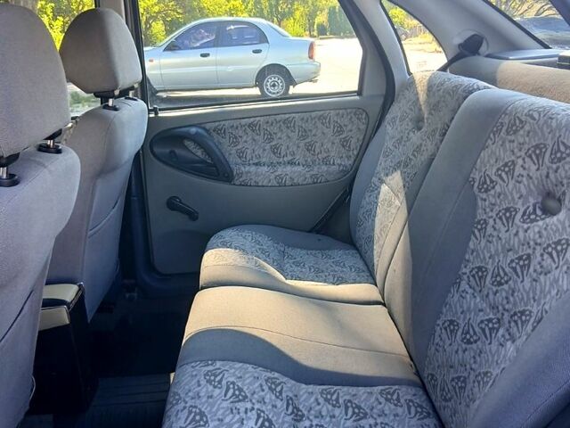 Сірий ВАЗ Kalina, об'ємом двигуна 1.6 л та пробігом 145 тис. км за 1500 $, фото 2 на Automoto.ua