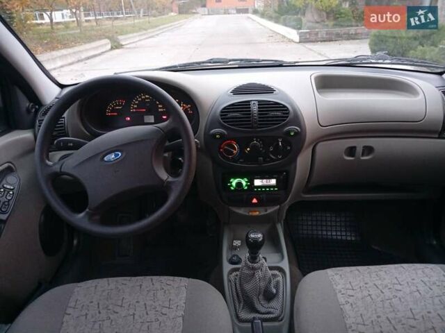 Сірий ВАЗ Калина, об'ємом двигуна 1.6 л та пробігом 119 тис. км за 1700 $, фото 3 на Automoto.ua