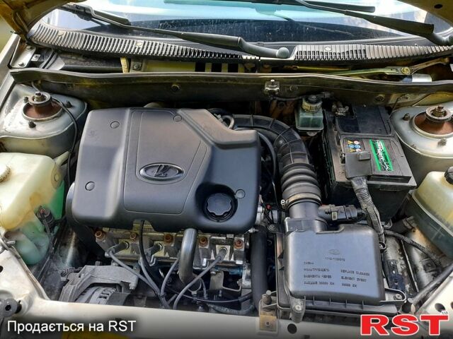 Серый ВАЗ Kalina, объемом двигателя 1.6 л и пробегом 128 тыс. км за 2100 $, фото 4 на Automoto.ua