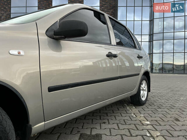 Сірий ВАЗ Калина, об'ємом двигуна 1.6 л та пробігом 190 тис. км за 1990 $, фото 20 на Automoto.ua