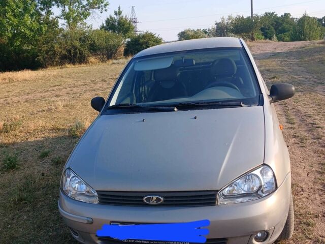 Серый ВАЗ Калина, объемом двигателя 1.6 л и пробегом 161 тыс. км за 2000 $, фото 1 на Automoto.ua