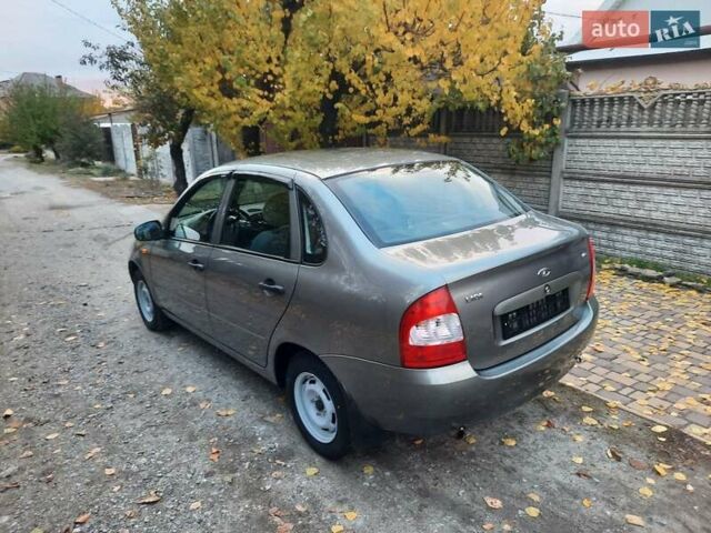 Серый ВАЗ Калина, объемом двигателя 1.6 л и пробегом 71 тыс. км за 2400 $, фото 34 на Automoto.ua