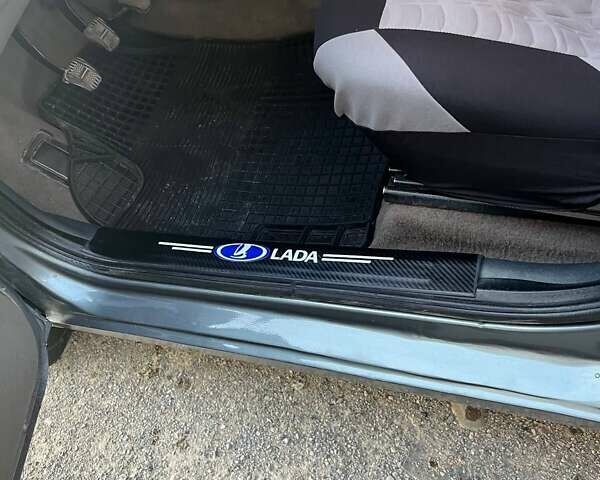 Серый ВАЗ Калина, объемом двигателя 1.6 л и пробегом 20 тыс. км за 2100 $, фото 13 на Automoto.ua