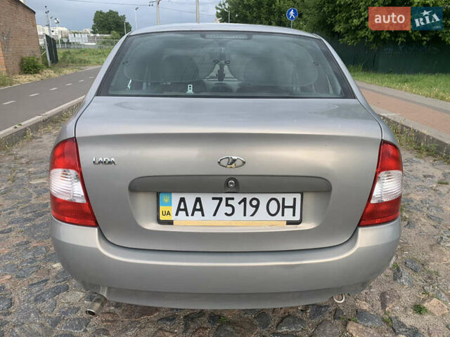 Серый ВАЗ Калина, объемом двигателя 1.6 л и пробегом 195 тыс. км за 1600 $, фото 4 на Automoto.ua