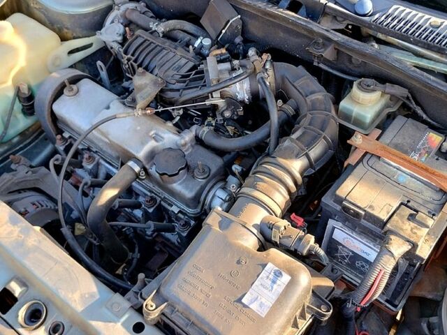 Серый ВАЗ Kalina, объемом двигателя 1.6 л и пробегом 240 тыс. км за 2300 $, фото 5 на Automoto.ua