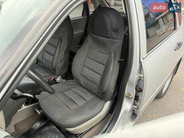 Серый ВАЗ Калина, объемом двигателя 1.6 л и пробегом 141 тыс. км за 2300 $, фото 17 на Automoto.ua